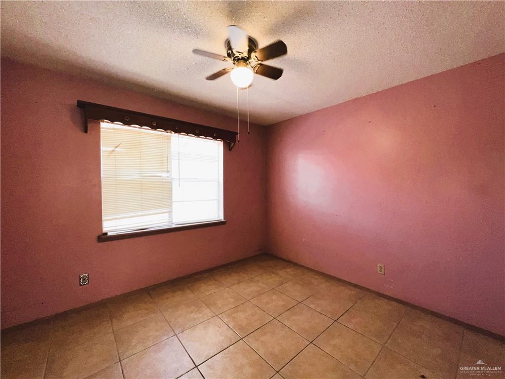 2524 Fir Avenue, McAllen, Texas image 11