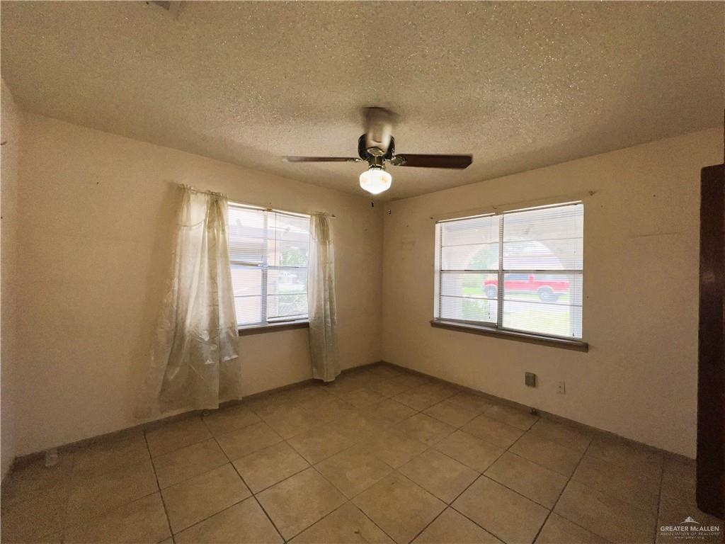 2524 Fir Avenue, McAllen, Texas image 13