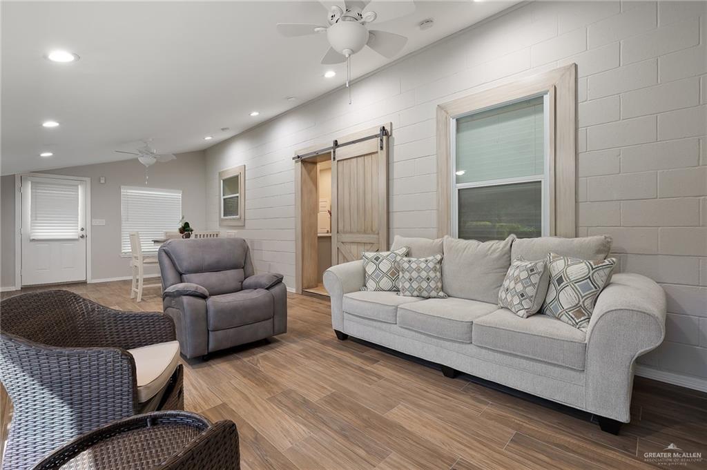 Mcallen, Texas, 78504, United States, 5 Bedrooms Bedrooms, ,5 BathroomsBathrooms,Residential,Active,1959956