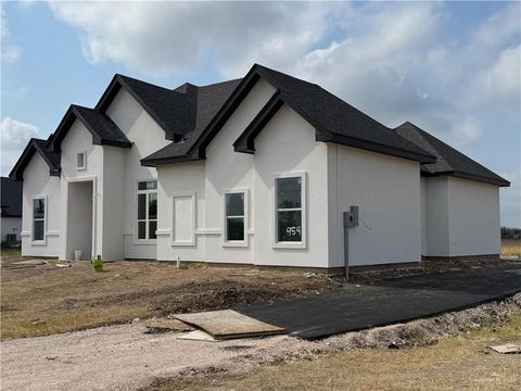 Photo of 954 S Milanos Road, Weslaco, TX 78596 (MLS # 488769)
