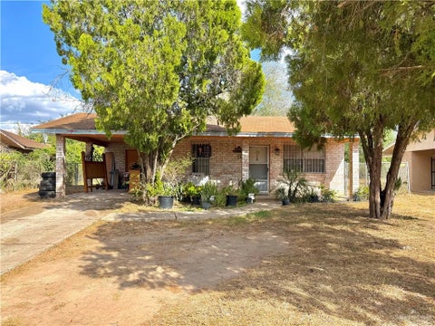 Homes For Sale - 2106 Lincoln Avenue<br/> Mission, TX 78572