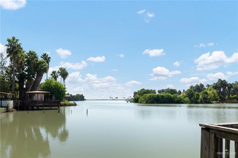 A home in La Joya