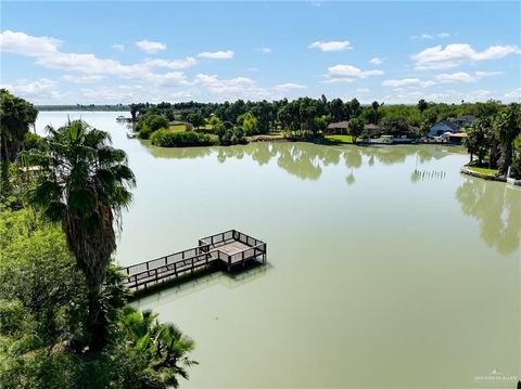 A home in La Joya