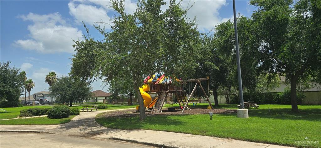 3808 Revilla Street, Edinburg, Texas image 13