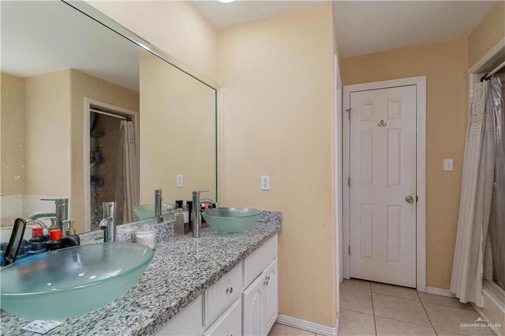 838 Quail Hollow Drive, Weslaco, Texas image 14