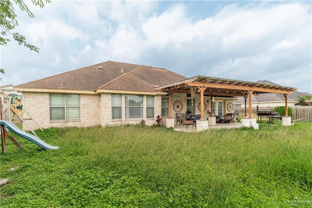 838 Quail Hollow Drive, Weslaco, Texas image 17