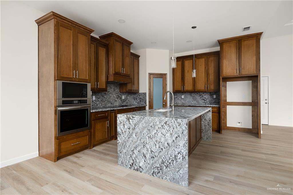 820 N Brushfield Avenue, Edinburg, Texas image 7