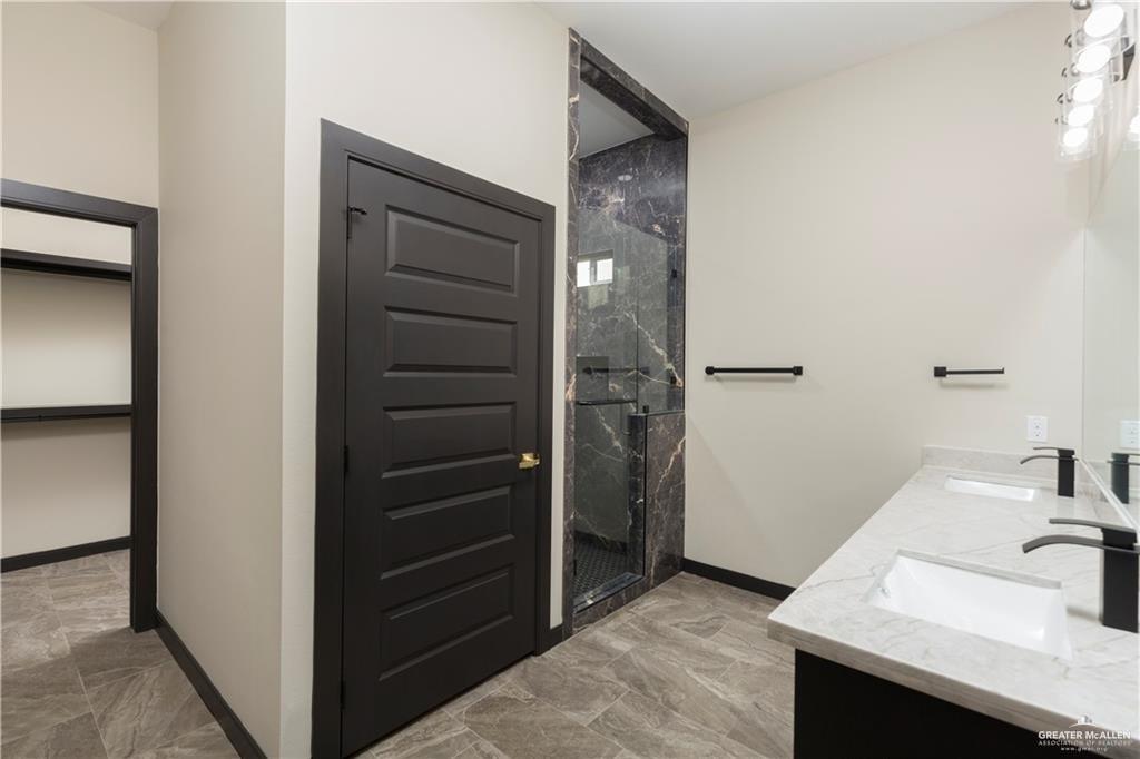 1209 Rhett Drive, Pharr, Texas image 10