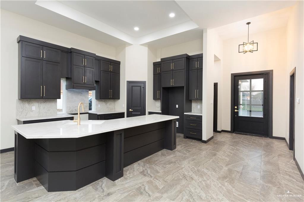 1209 Rhett Drive, Pharr, Texas image 4