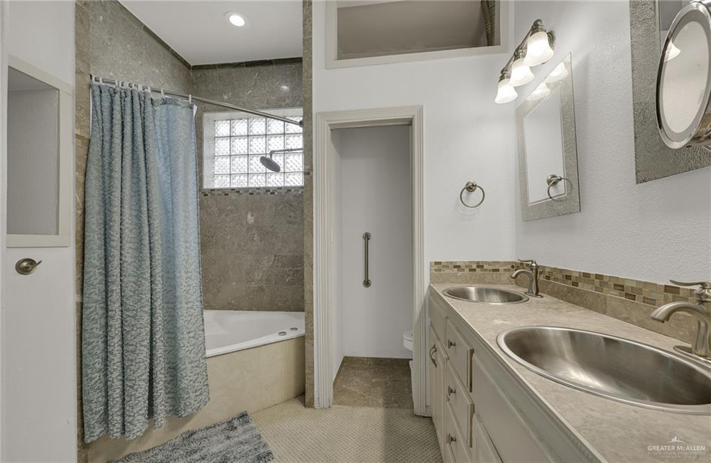 1107 Harbor Lane, La Joya, Texas image 13