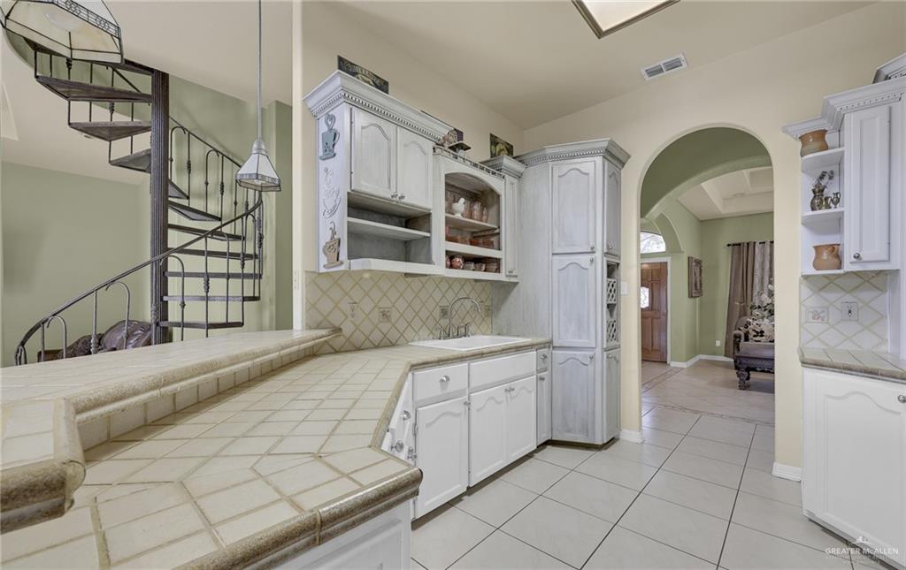 1107 Harbor Lane, La Joya, Texas image 6