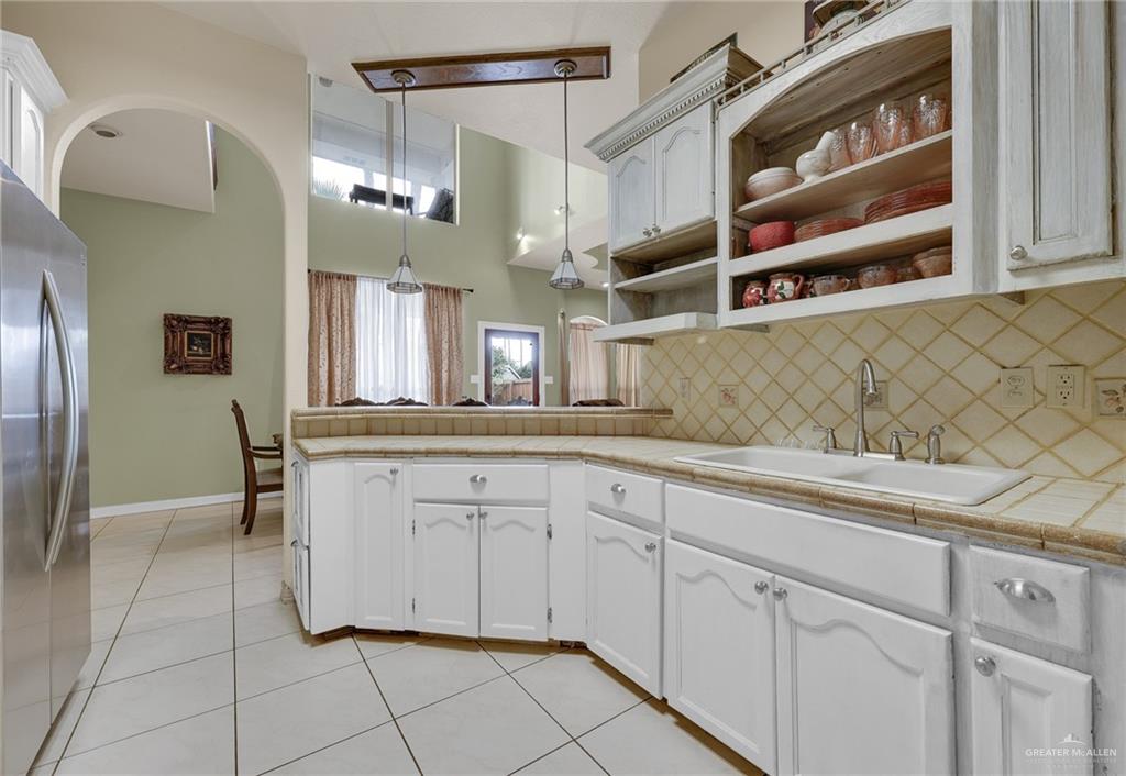 1107 Harbor Lane, La Joya, Texas image 8