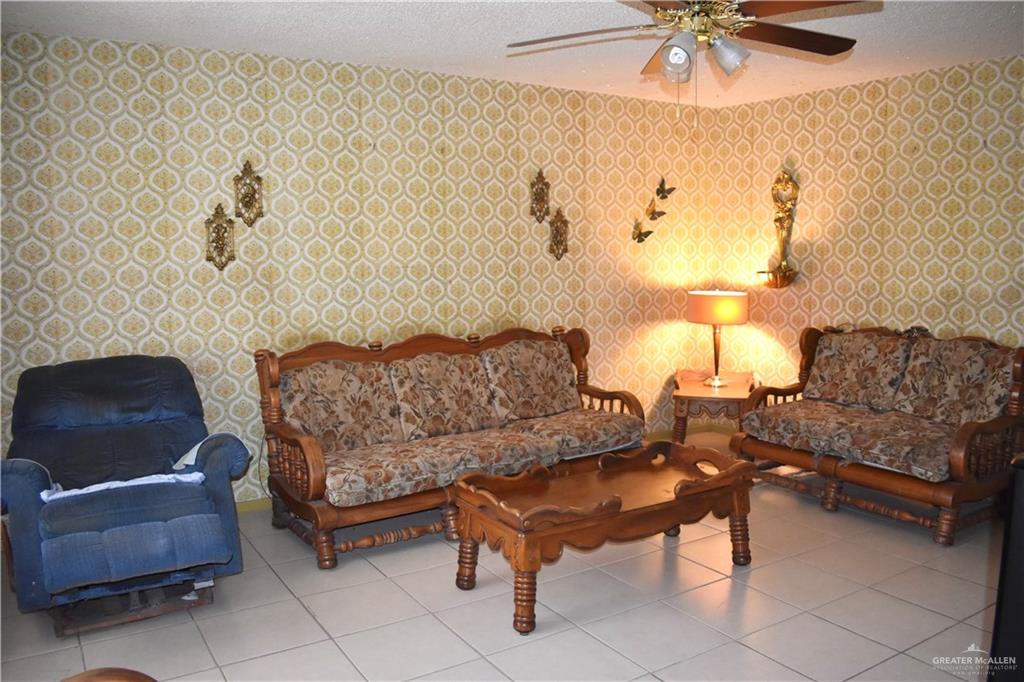 712 N Padre Avenue, Weslaco, Texas image 11