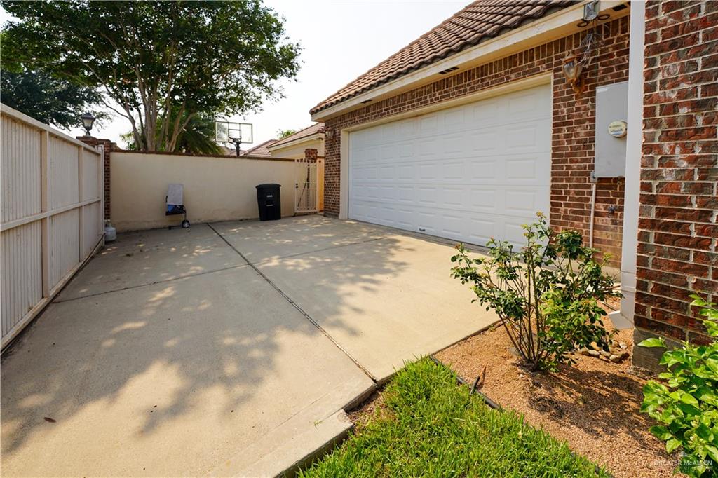 200 E Duke Avenue, McAllen, Texas image 33