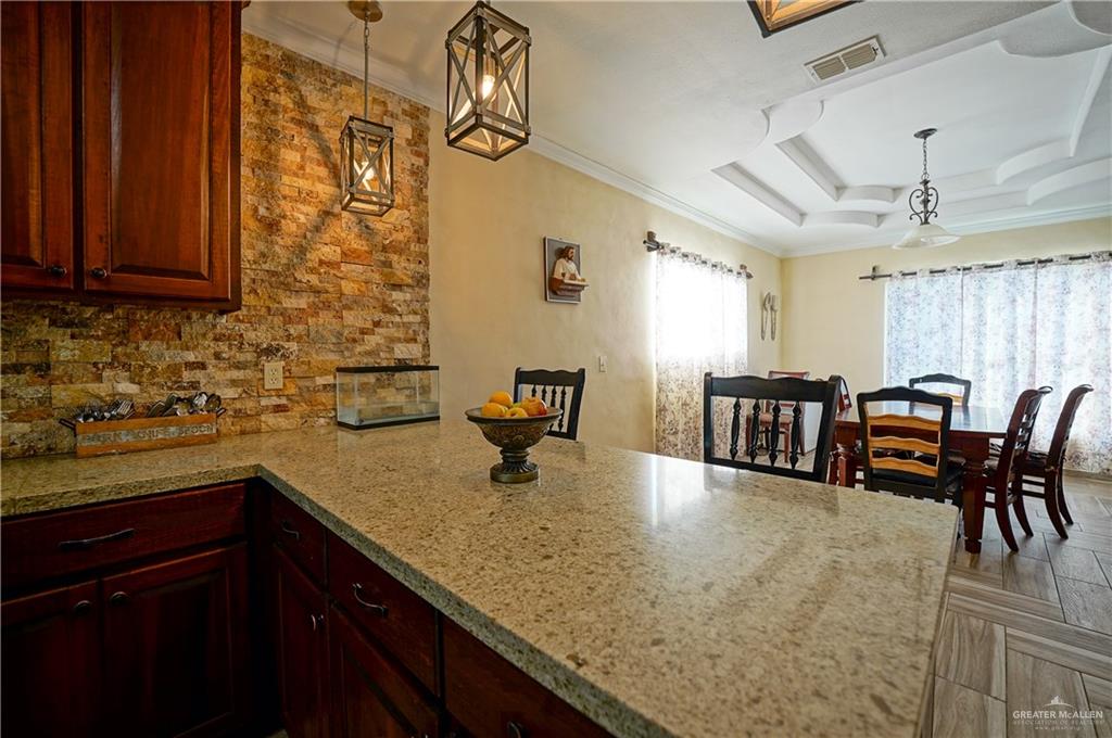 206 Ranchito Street, Weslaco, Texas image 17