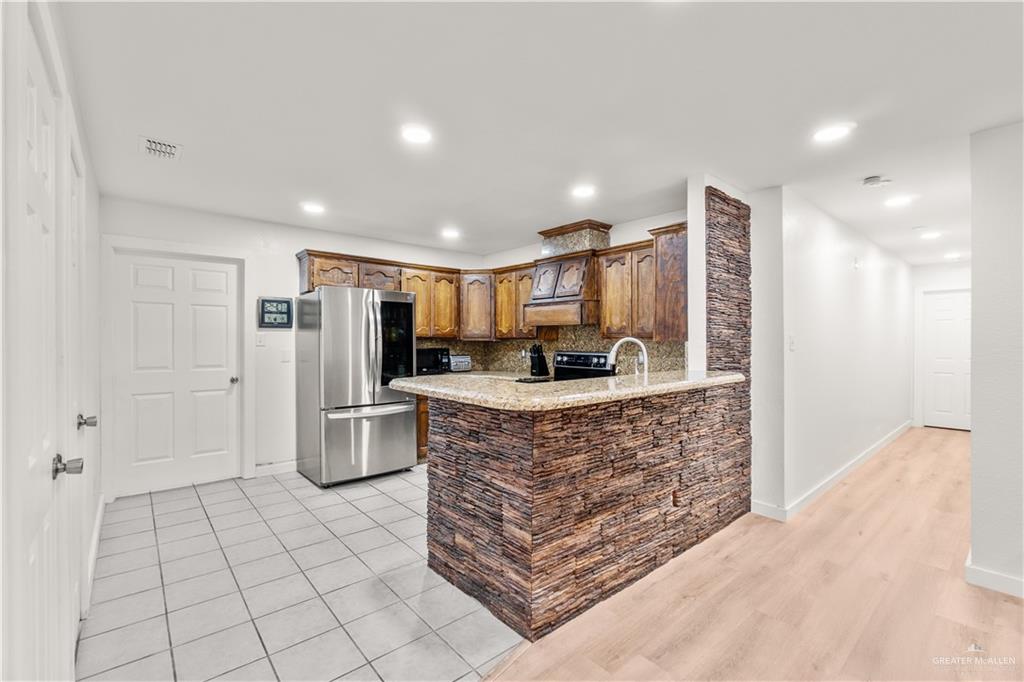 208 Parkview Circle, Harlingen, Texas image 22