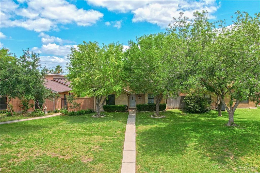 208 Parkview Circle, Harlingen, Texas image 2