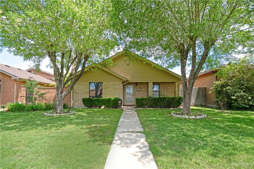 208 Parkview Circle, Harlingen, Texas image 1