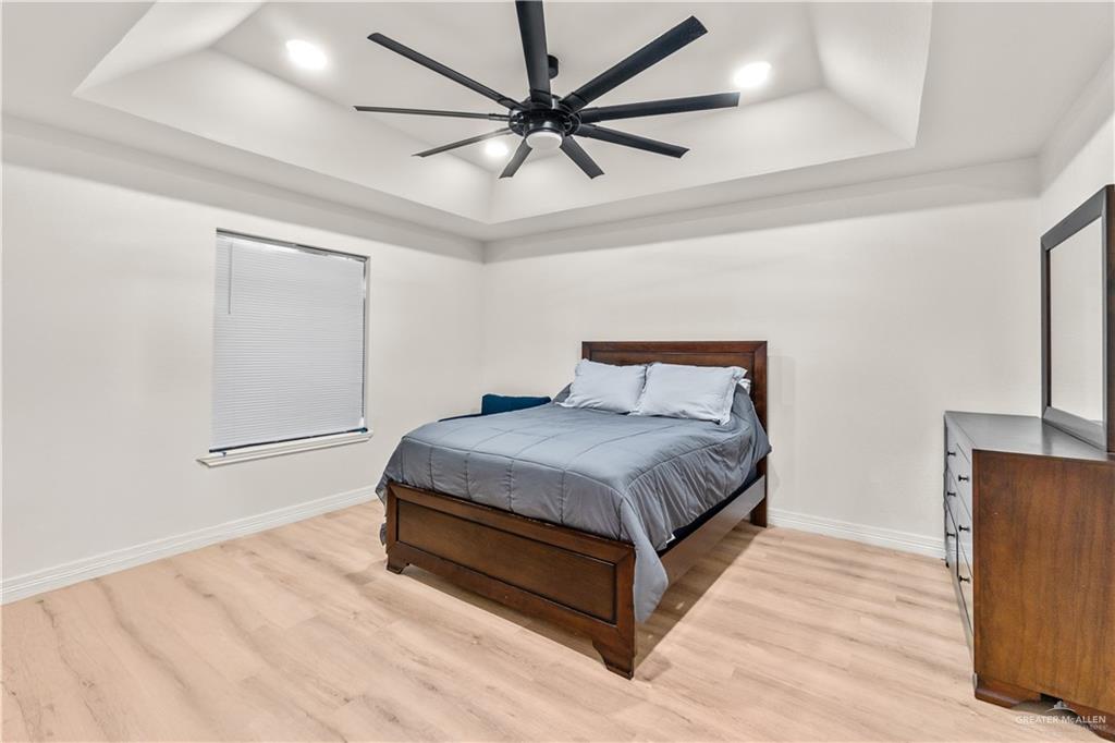208 Parkview Circle, Harlingen, Texas image 13