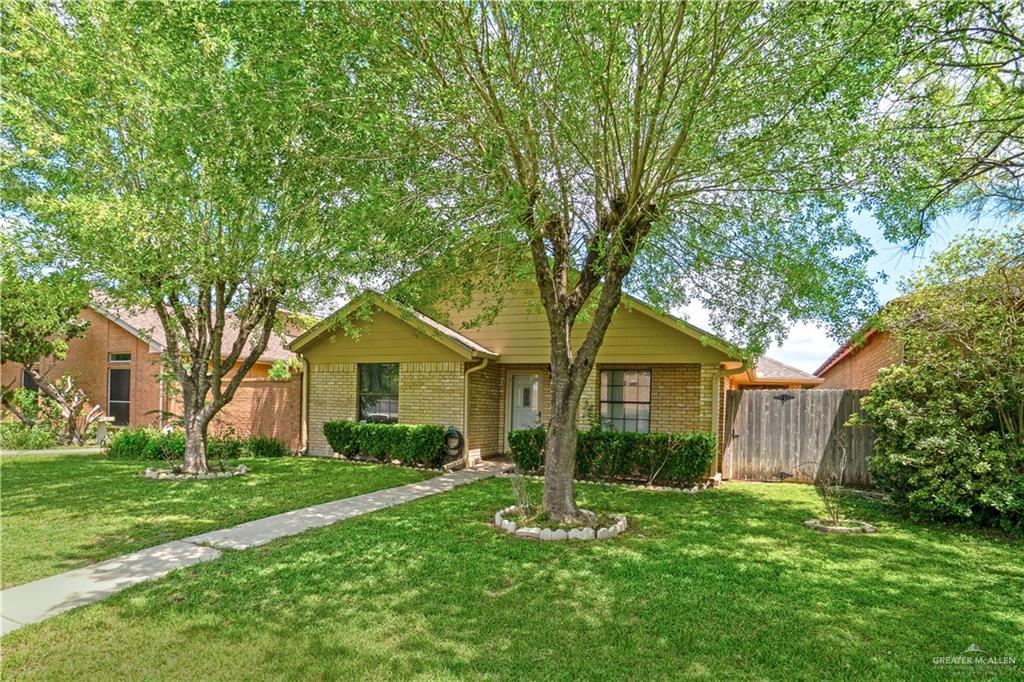 208 Parkview Circle, Harlingen, Texas image 3