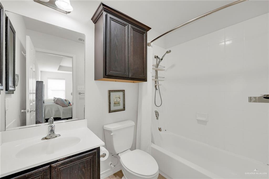 408 Bernal Street, Edinburg, Texas image 21