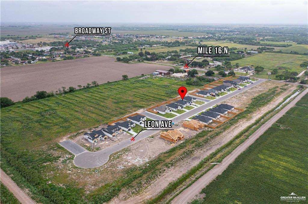 437 N Leon Avenue, Elsa, Texas image 2