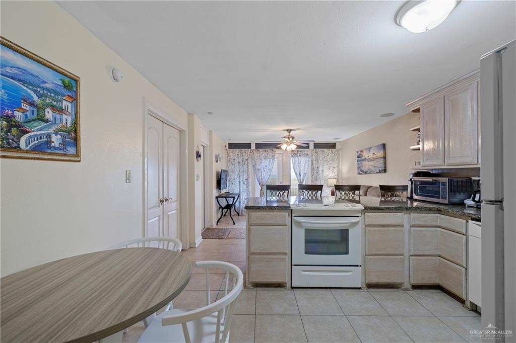 1700 Gulf Boulevard #104, South Padre Island, Texas image 4