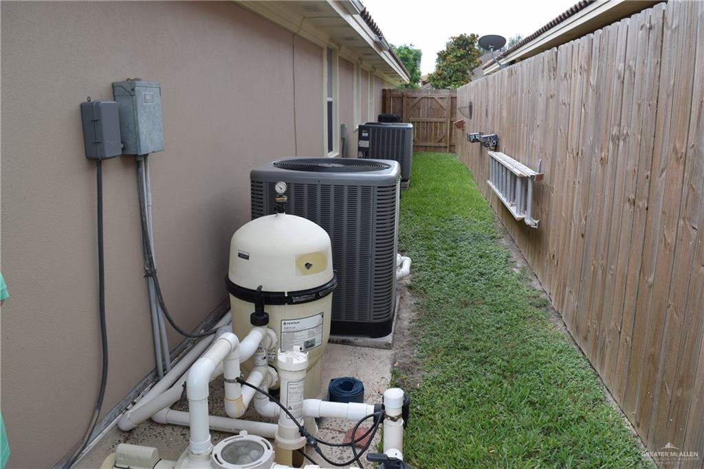2707 Live Oak Street, Mission, Texas image 16