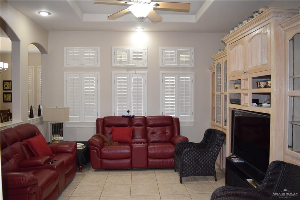 2707 Live Oak Street, Mission, Texas image 5
