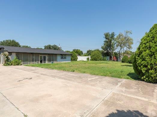 1052 S Sunset Drive, Donna, Texas image 7