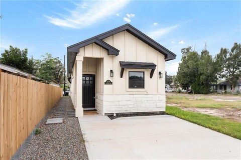 Apartment For Sale - 204 Utah Avenue<br/> Weslaco, TX 78596