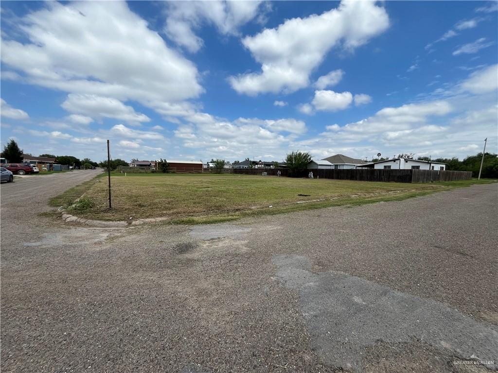 2605 Bronco Street, Weslaco, Texas image 2