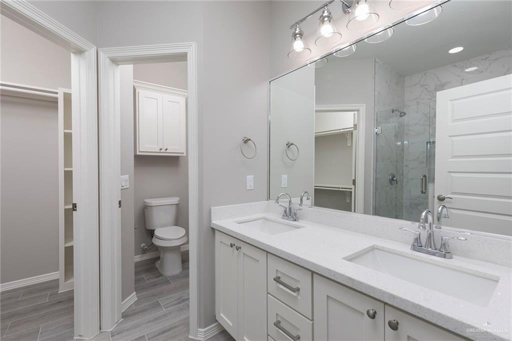2314 Cuesta Del Sol Street, Edinburg, Texas image 10