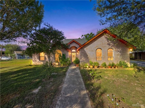 Homes For Sale - 5707 El Bosque Drive<br/> Edinburg, TX 78542
