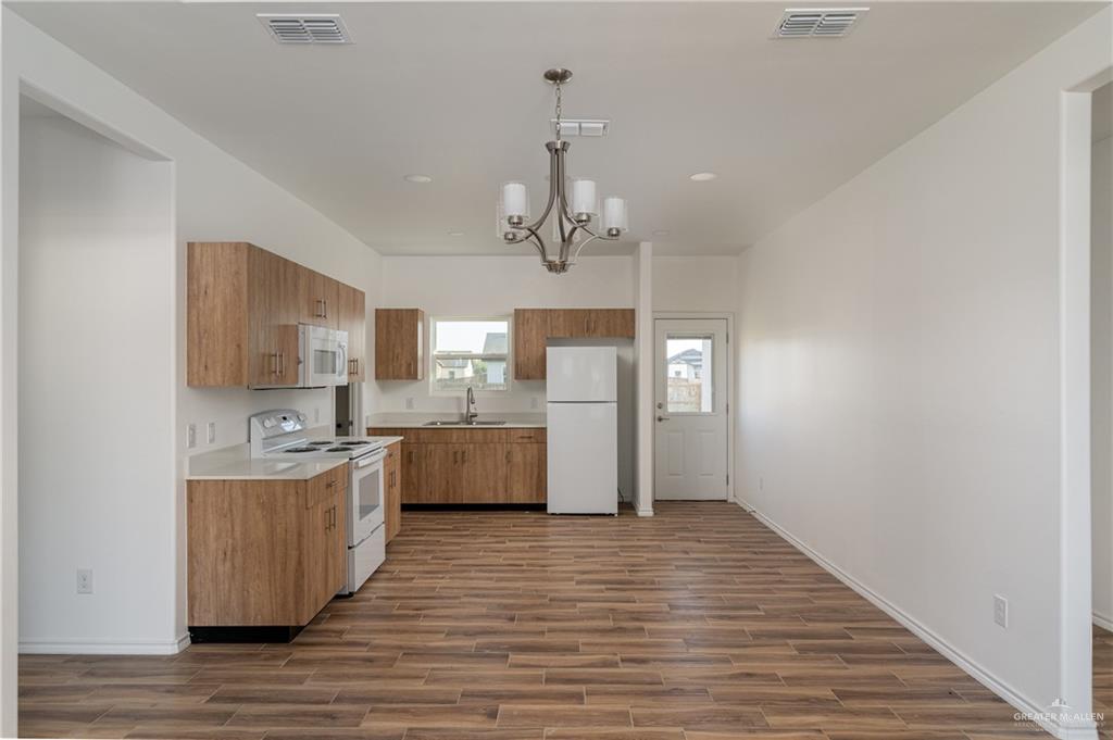 1806 Hope Drive, Mercedes, Texas image 3