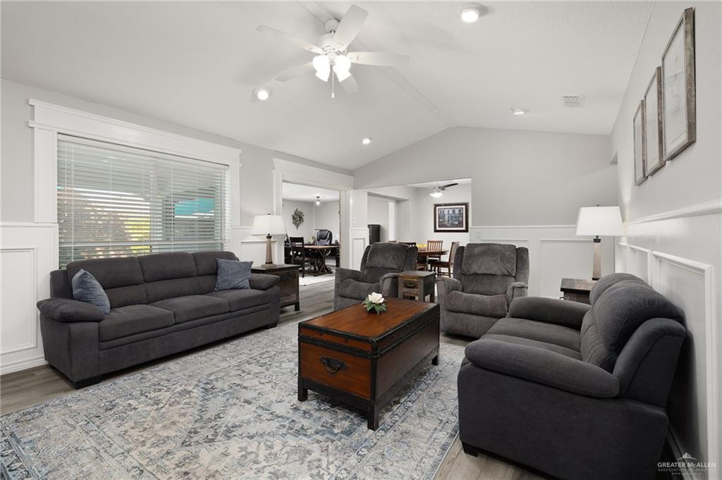 2141 W Japonica Avenue, McAllen, Texas image 5