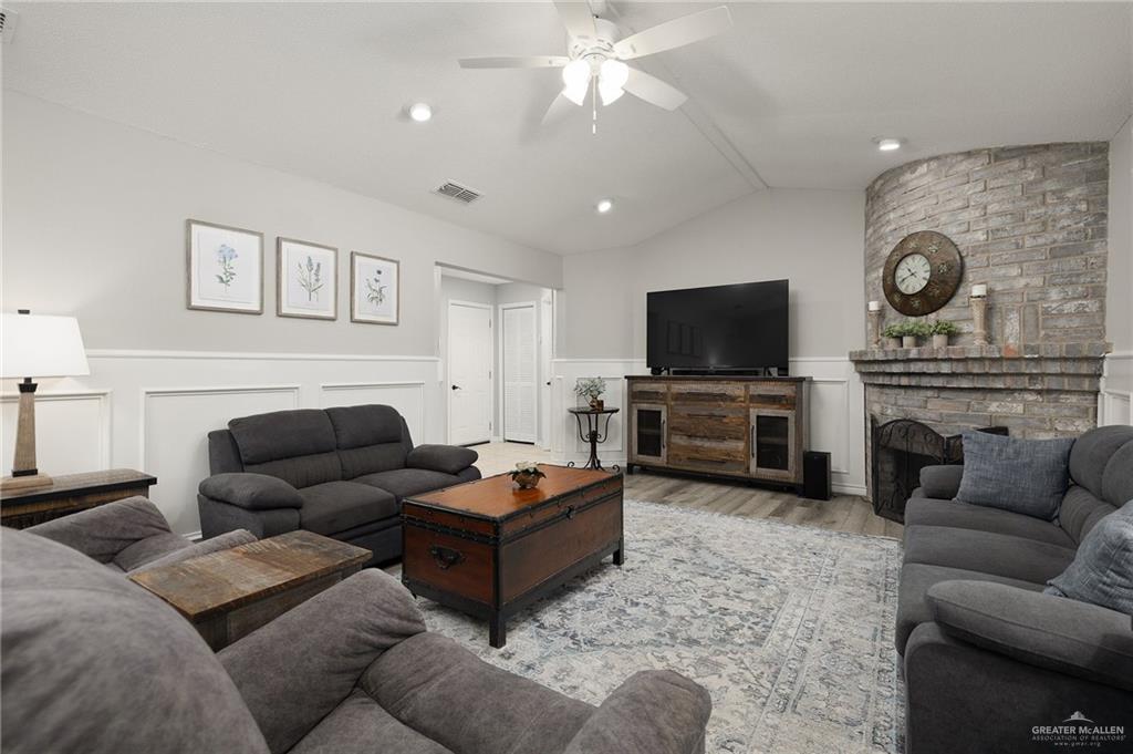 2141 W Japonica Avenue, McAllen, Texas image 3
