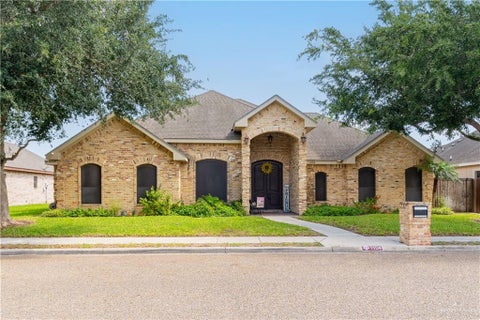 Homes For Sale - 1104 N Regal Drive<br/> Pharr, TX 78577