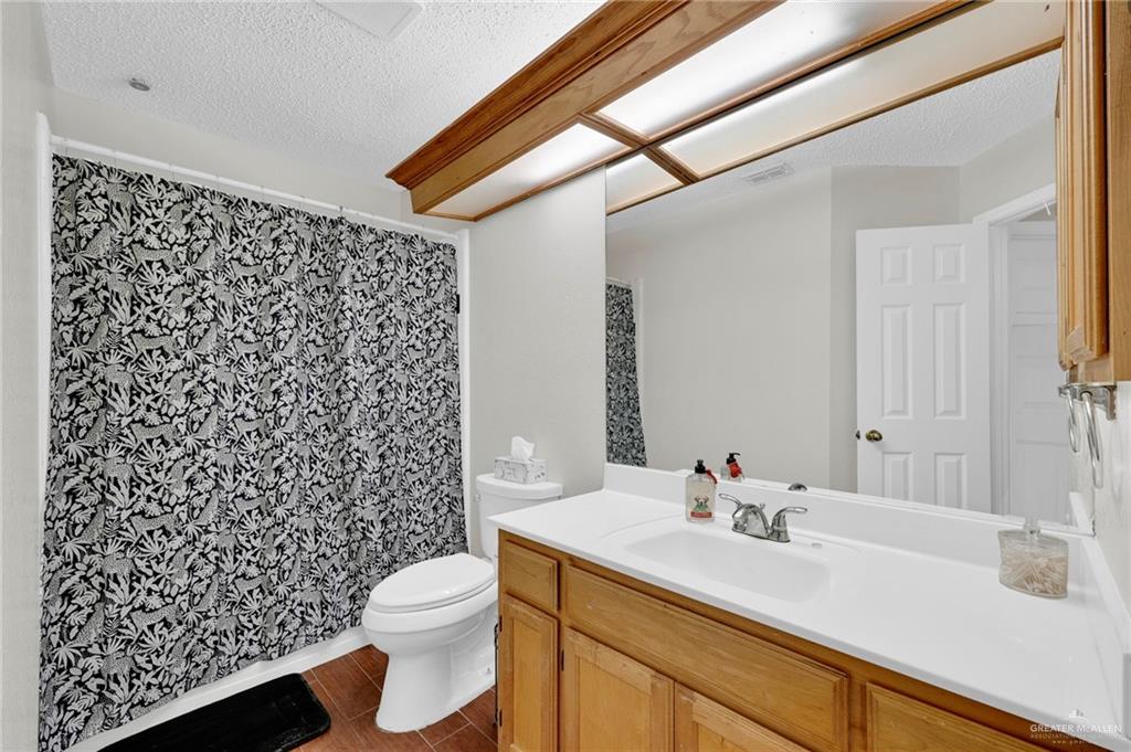 1925 Duke Avenue, McAllen, Texas image 13