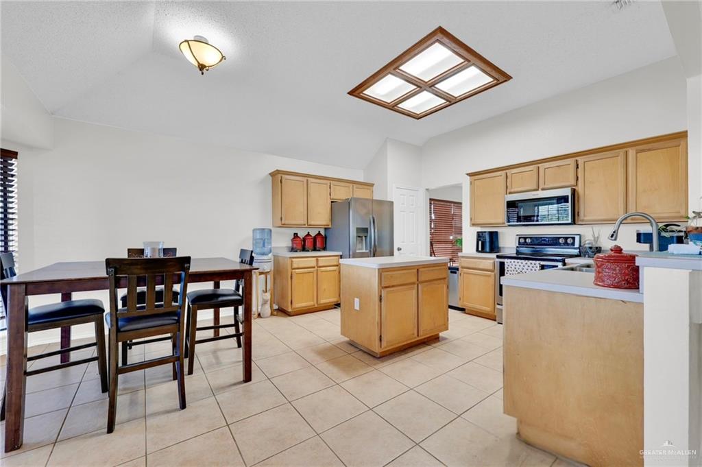 1925 Duke Avenue, McAllen, Texas image 7