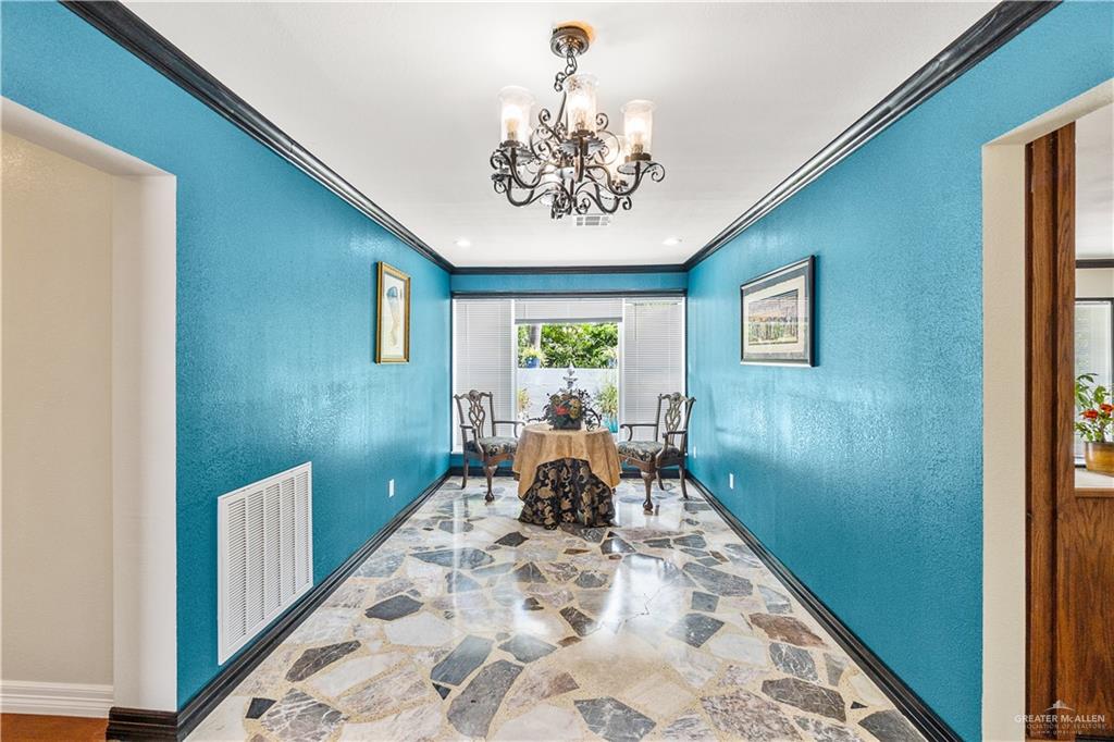 1901 E Mesquite Drive, Harlingen, Texas image 3