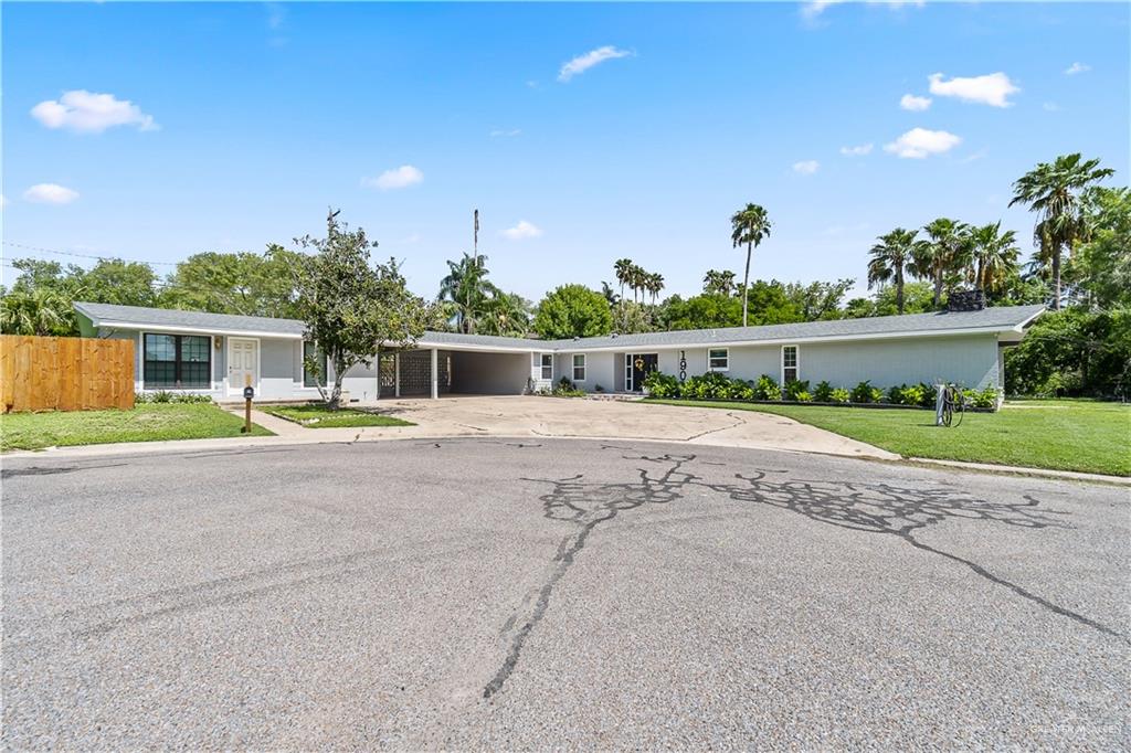 1901 E Mesquite Drive, Harlingen, Texas image 1