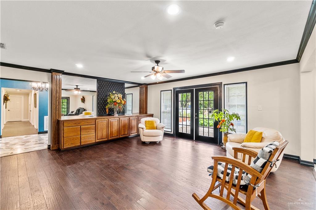 1901 E Mesquite Drive, Harlingen, Texas image 9