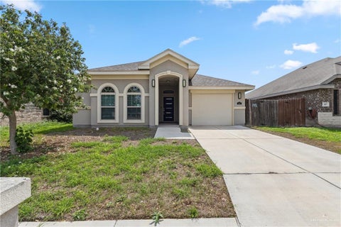 Homes For Sale - 405 S Mina De Oro Street<br/> Mission, TX 78572