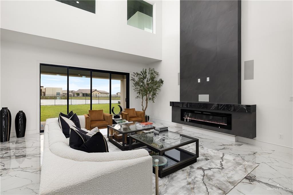 4648 Estancia Parkway