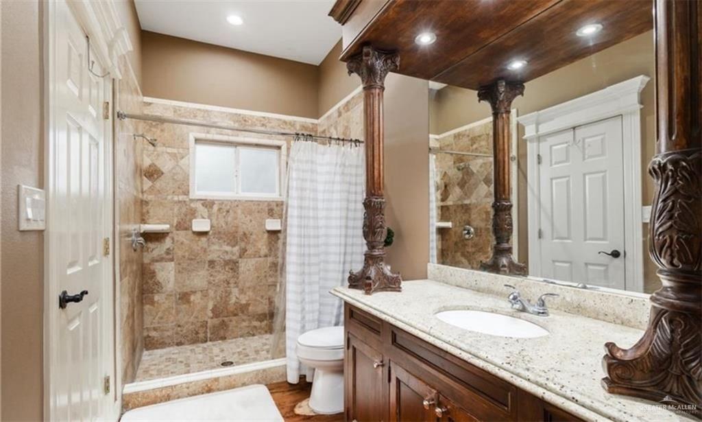 326 W Mile 11, Weslaco, Texas image 9