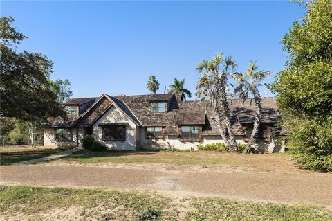 A home in Palmhurst