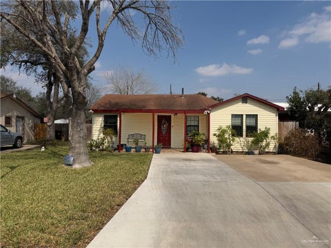 Homes For Sale - 606 W 5th Street<br/> Hidalgo County, Weslaco, TX 78596