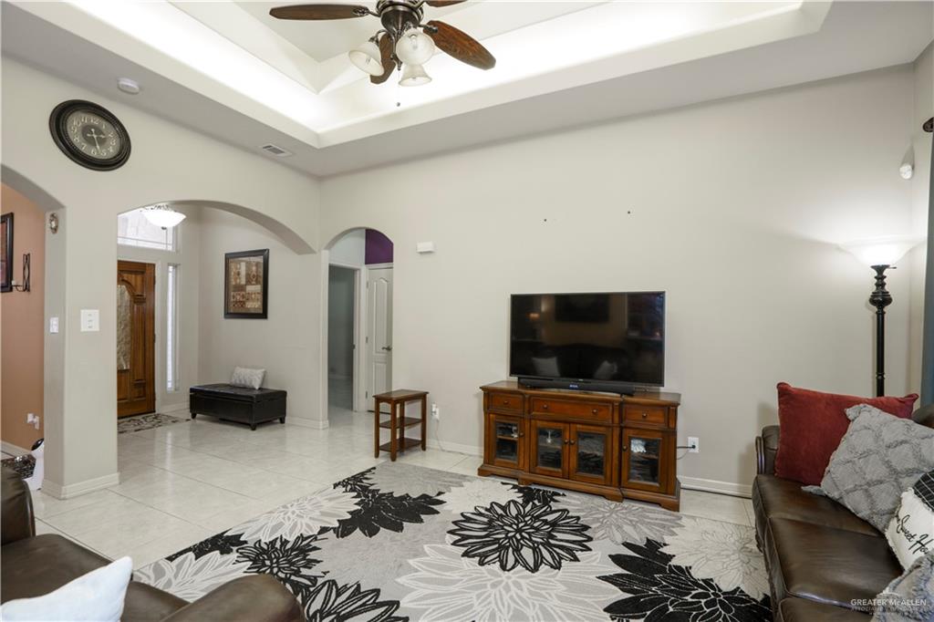 1110 E 8th Street, San Juan, Texas image 16