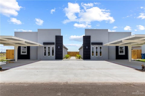 Apartment For Rent - 916 13th Street #B<br/> Alamo, TX 78516